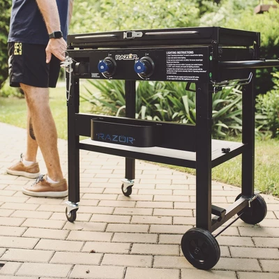 Razor Griddle Portable 2-Burner 30,000 BTU Gas Flattop Grill & Griddle Combo Cart With Foldable Side Shelves, Paper Towel And Condiment Holder, Black 5 Razor Griddle Portable 2-Burner 30,000 BTU Gas Flattop Grill & Griddle Combo Cart With Foldable Side Shelves, Paper Towel And Condiment Holder, Black - Image 3