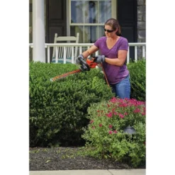 Black & Decker 20" SAWBLADE Electric Hedge Trimmer -Garden & Outdoors GUEST c44aac63 0689 4c07 92a5 51f415cfa388