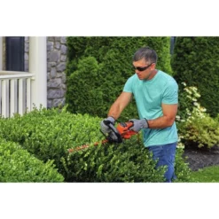 Black & Decker 20" SAWBLADE Electric Hedge Trimmer -Garden & Outdoors GUEST cf47ea3e b821 4a3a ab32 4a3188eae98f