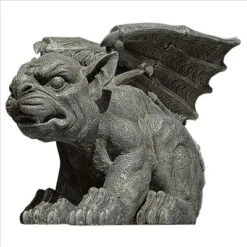 Design Toscano The Gargoyle Of Castle Avonshire Sculpture